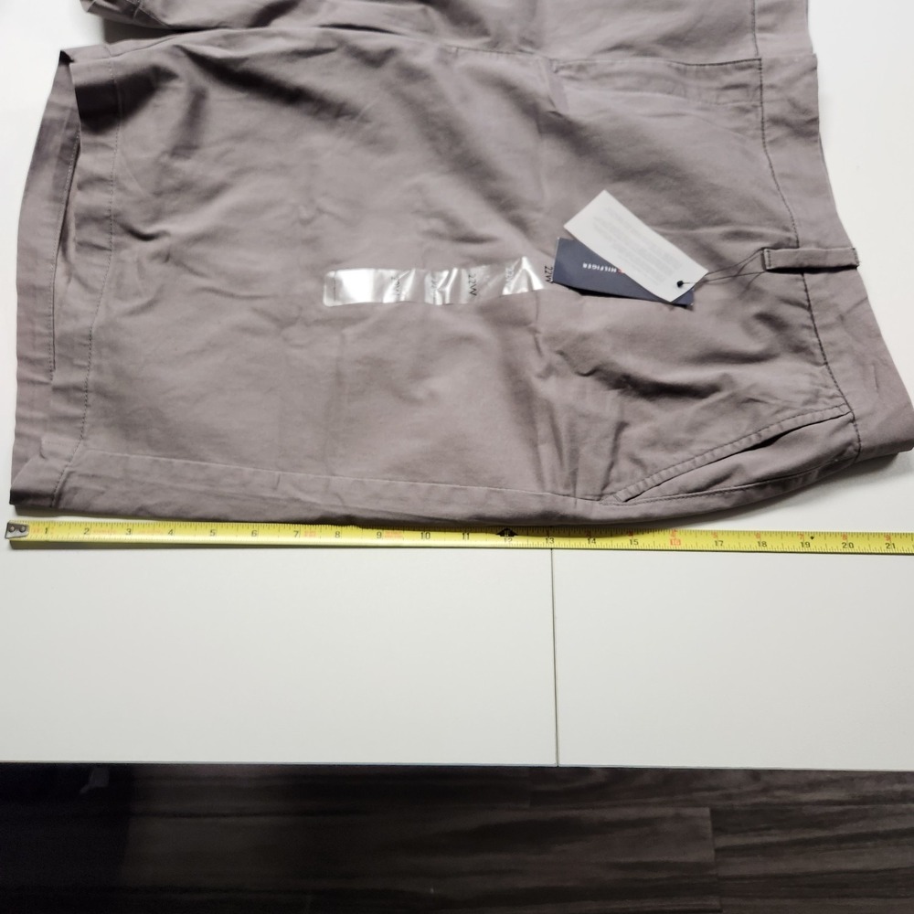 Tommy Hilfiger Hollywood Casual Bermuda‎ 9" Shorts Nickel Womens Size 22W NWT - Picture 10 of 10